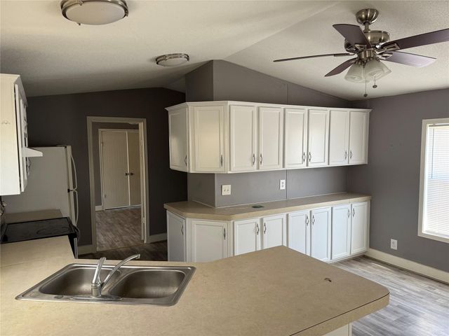 12728 33rd Street 1, Santa Fe, TX 77510