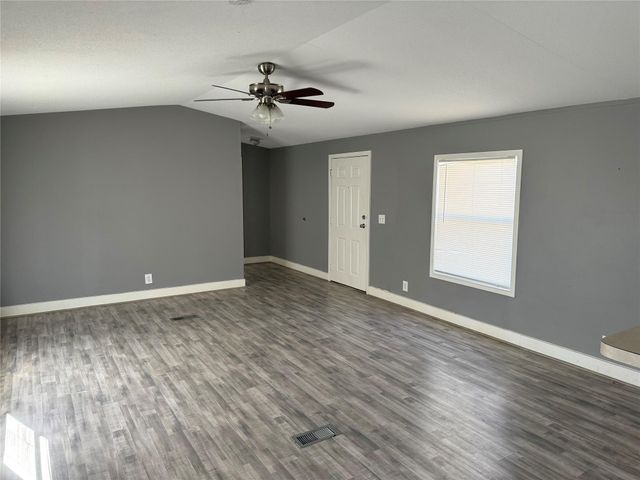 12728 33rd Street 1, Santa Fe, TX 77510