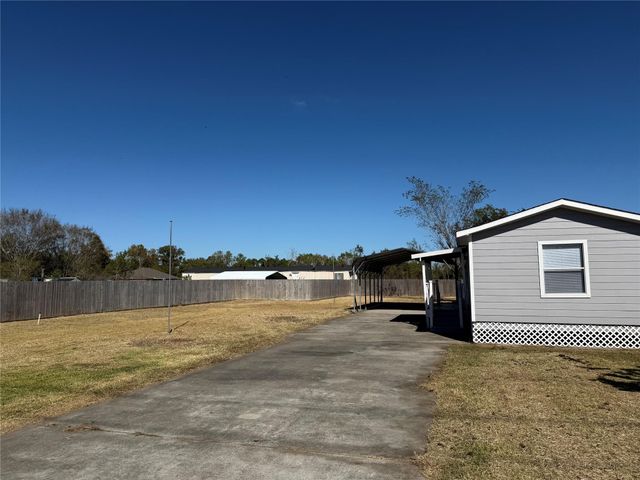 12728 33rd Street 1, Santa Fe, TX 77510