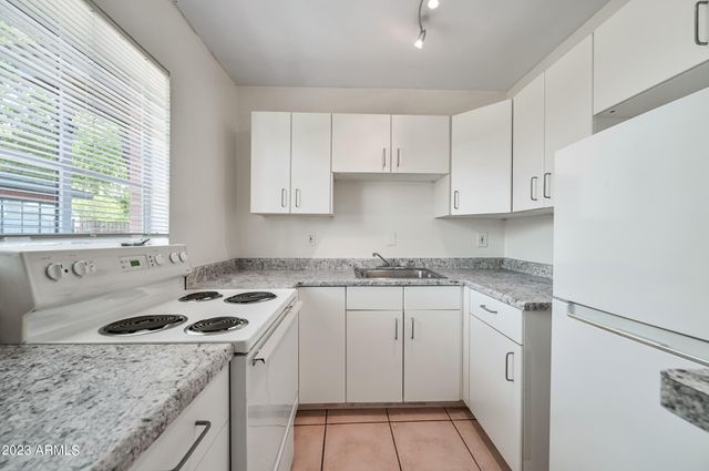 841 N 6TH Avenue 9, Phoenix, AZ 85003