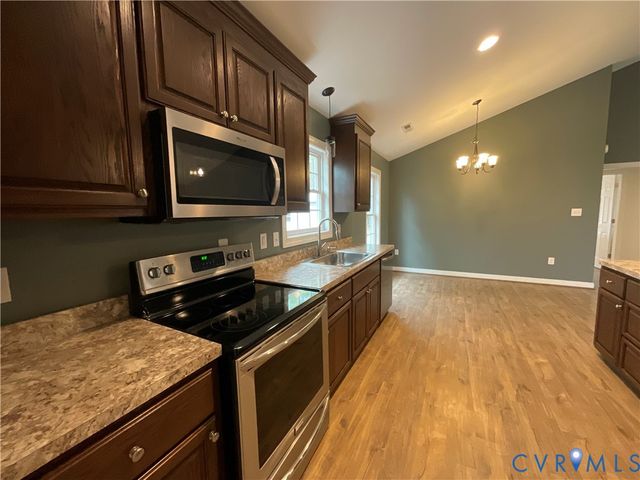 400 Elsassar Rd, King William, VA 23086