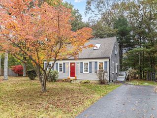 20 Orchard Ave, Kingston, MA 02364