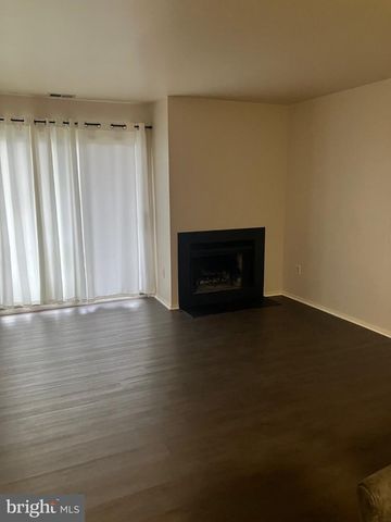 103 ASHTON CT, West Deptford, NJ 08051