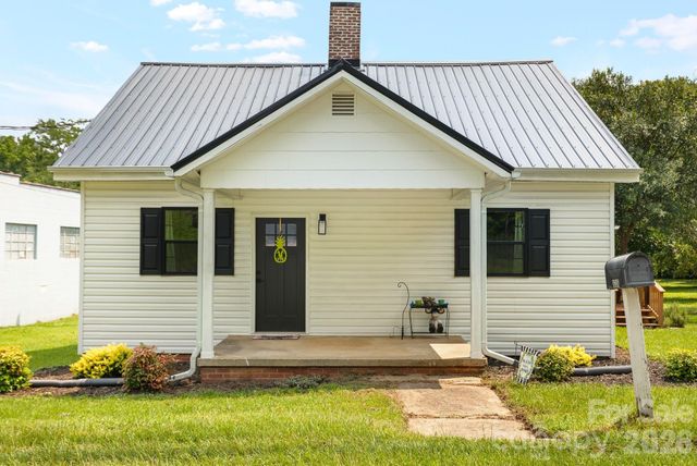 636 N Trade Street, Tryon, NC 28782