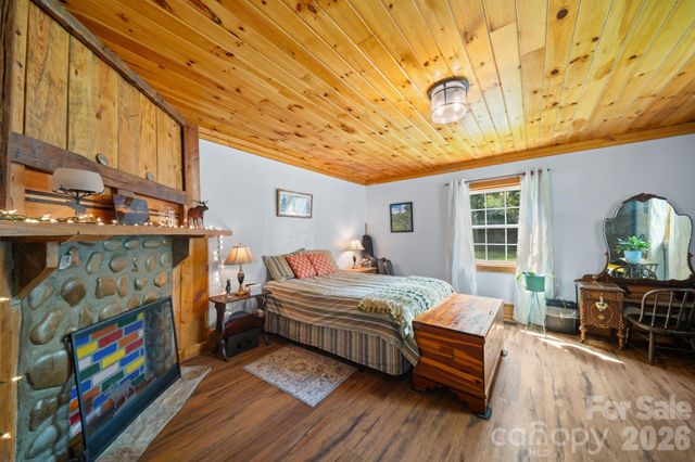 636 N Trade Street, Tryon, NC 28782