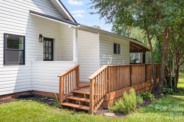 636 N Trade Street, Tryon, NC 28782