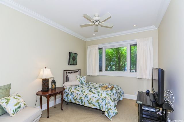 559 Ahina Street, Honolulu, HI 96816