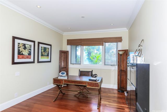 559 Ahina Street, Honolulu, HI 96816