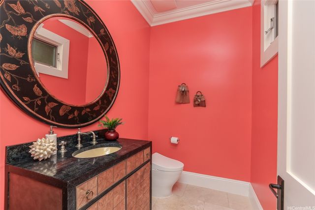 559 Ahina Street, Honolulu, HI 96816