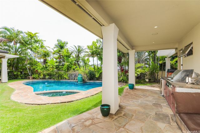 559 Ahina Street, Honolulu, HI 96816