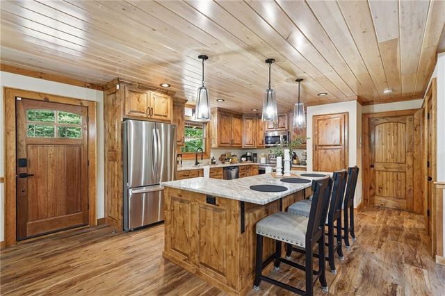 4687 Murphy Highway, Mineral Bluff, GA 30559