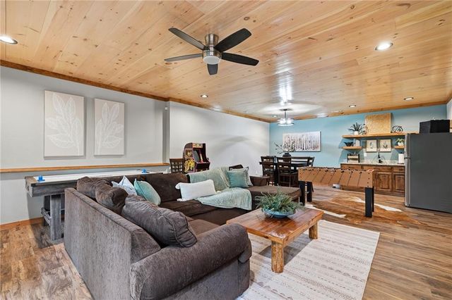 4687 Murphy Highway, Mineral Bluff, GA 30559