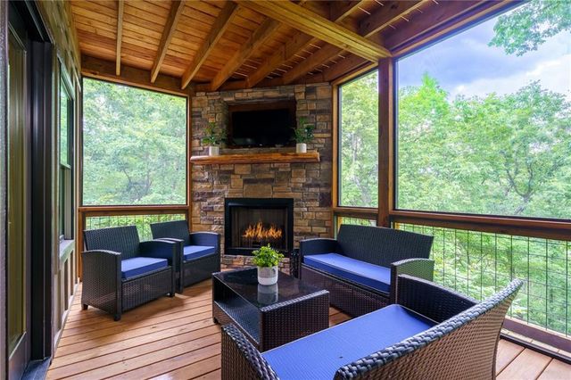 4687 Murphy Highway, Mineral Bluff, GA 30559
