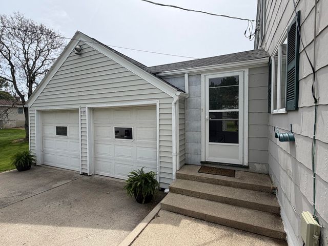 1861 County Road 11 1861 County Road 11, Bellefontaine, OH 43311