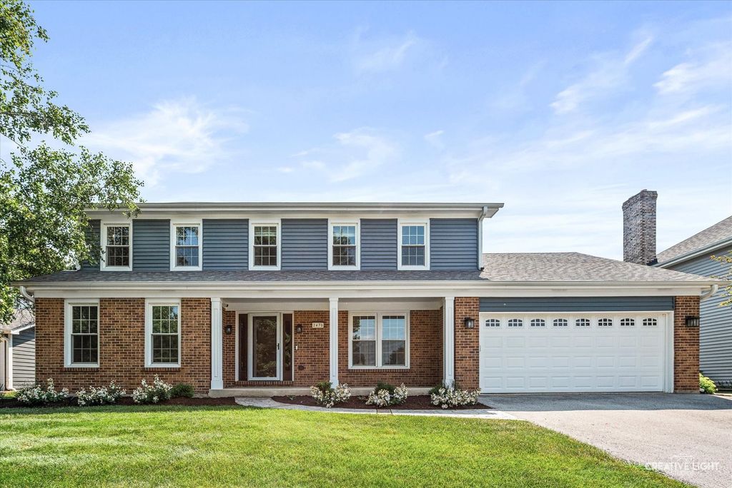 2476 Barkdoll Road, Naperville, IL 60565