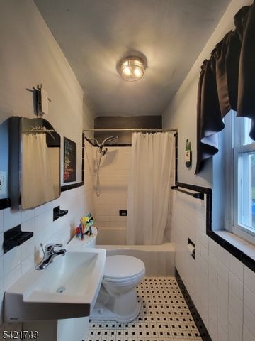 246 Spring Hill Rd, Montgomery Twp., NJ 08558