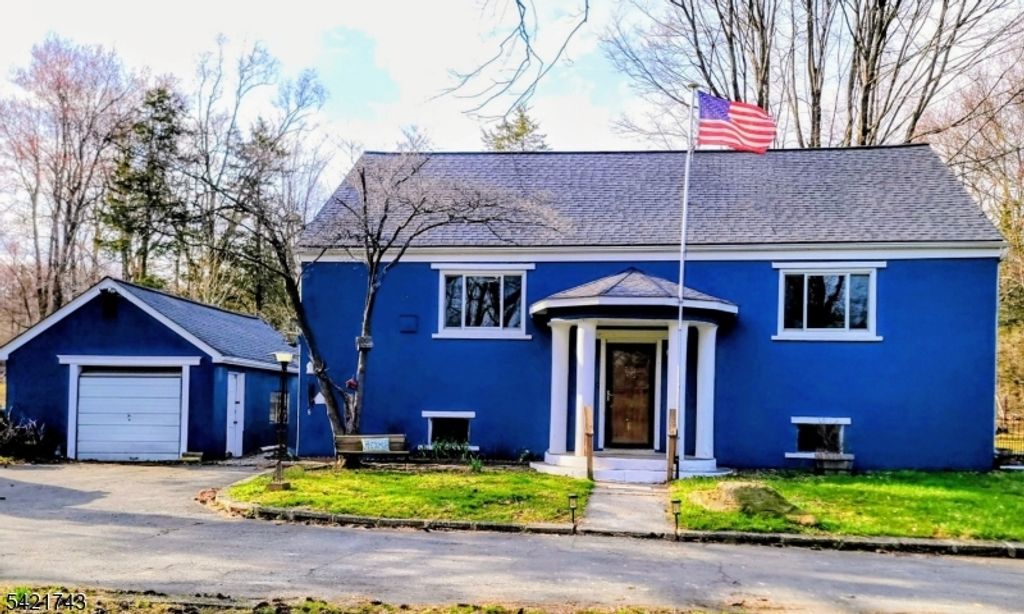 246 Spring Hill Rd, Montgomery Twp., NJ 08558