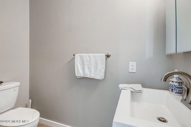 2 Vincent Court, Little Egg Harbor, NJ 08087