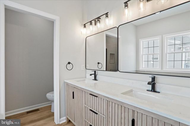 17 HOOK DR, Martinsburg, WV 25405