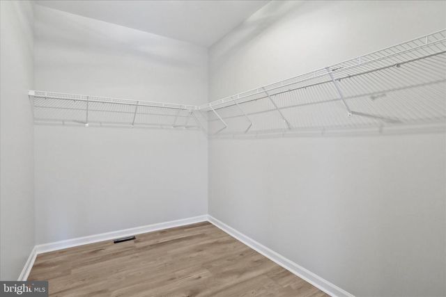 17 HOOK DR, Martinsburg, WV 25405