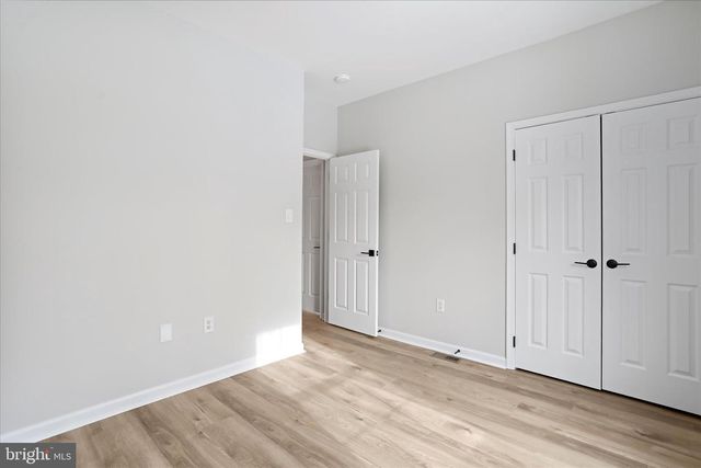 17 HOOK DR, Martinsburg, WV 25405