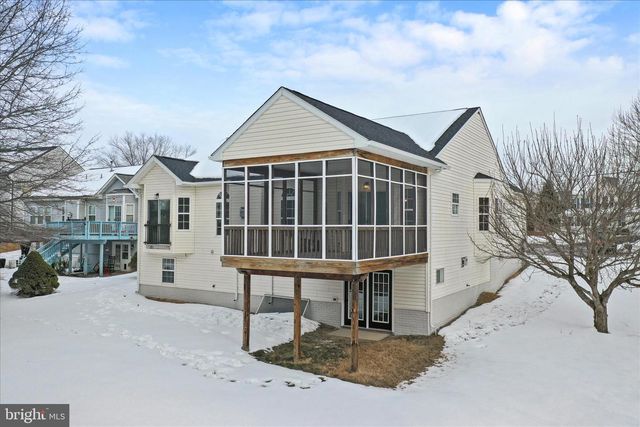 17 HOOK DR, Martinsburg, WV 25405