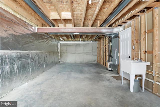 17 HOOK DR, Martinsburg, WV 25405