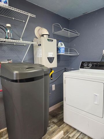 971 S Saki Dr, Pueblo West, CO 81007