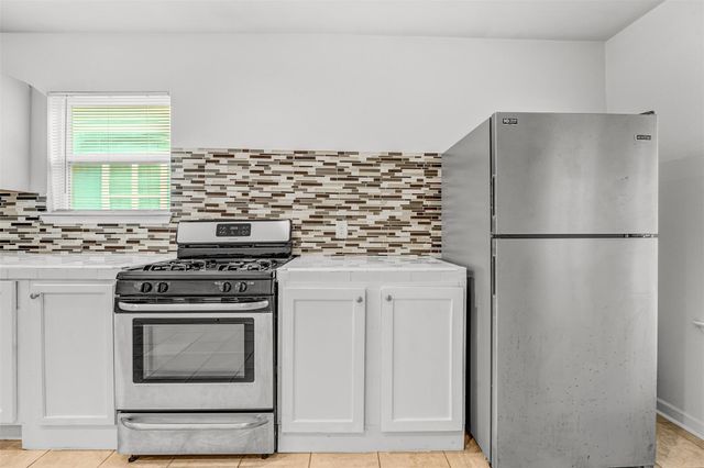 6906 CARVER Ave A, Austin, TX 78752