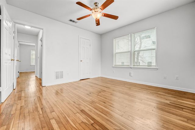 6906 CARVER Ave A, Austin, TX 78752