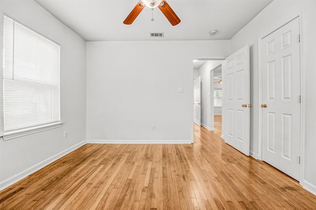 6906 CARVER Ave A, Austin, TX 78752