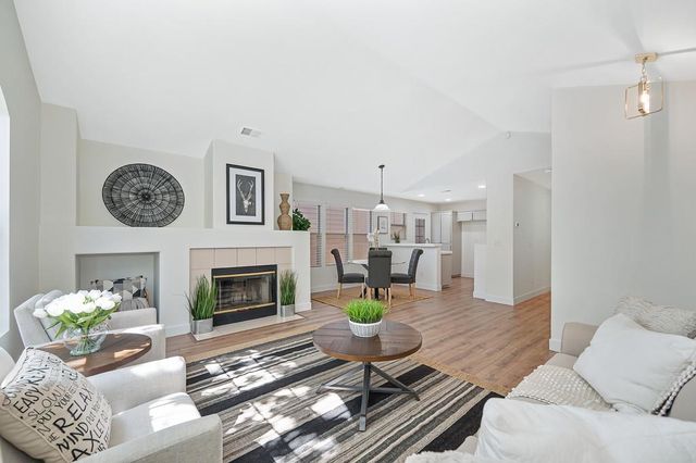 1141 Sandy Creek Dr, Folsom, CA 95630