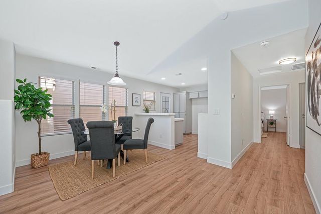 1141 Sandy Creek Dr, Folsom, CA 95630