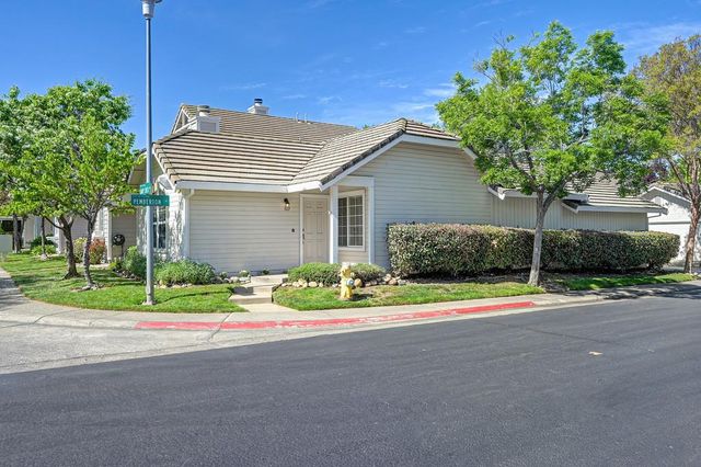 1141 Sandy Creek Dr, Folsom, CA 95630