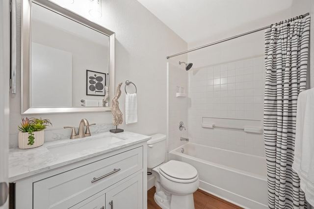 1141 Sandy Creek Dr, Folsom, CA 95630