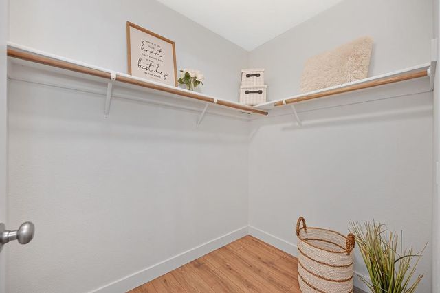 1141 Sandy Creek Dr, Folsom, CA 95630