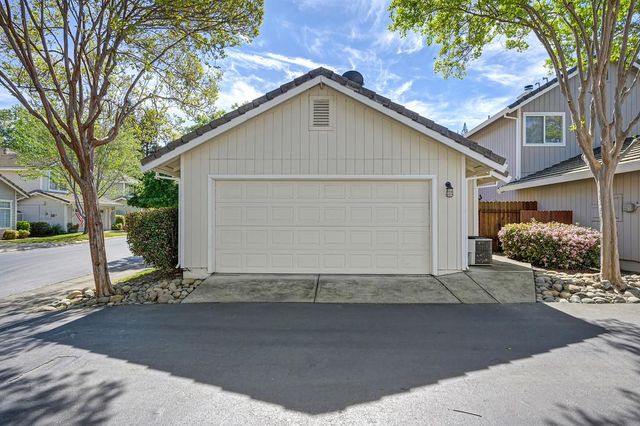 1141 Sandy Creek Dr, Folsom, CA 95630