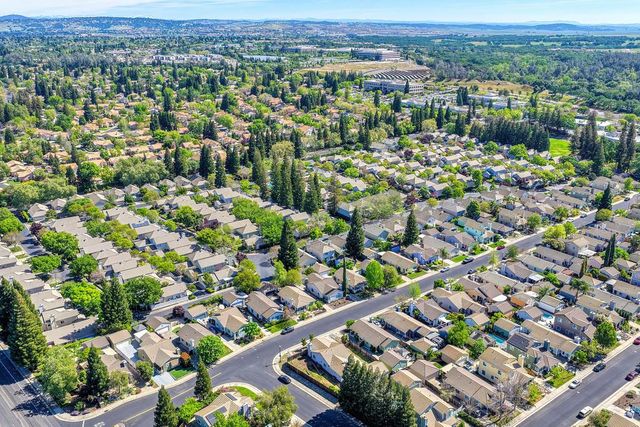 1141 Sandy Creek Dr, Folsom, CA 95630