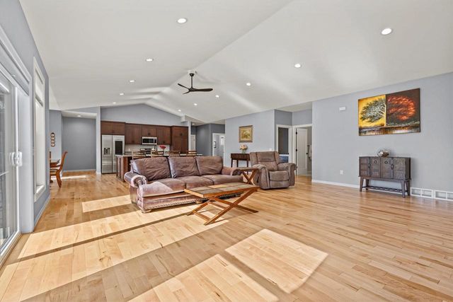 1765 HONOR STREET, Neenah, WI 54956