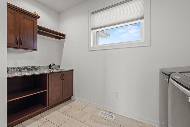 1765 HONOR STREET, Neenah, WI 54956