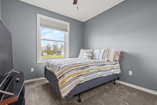 1765 HONOR STREET, Neenah, WI 54956