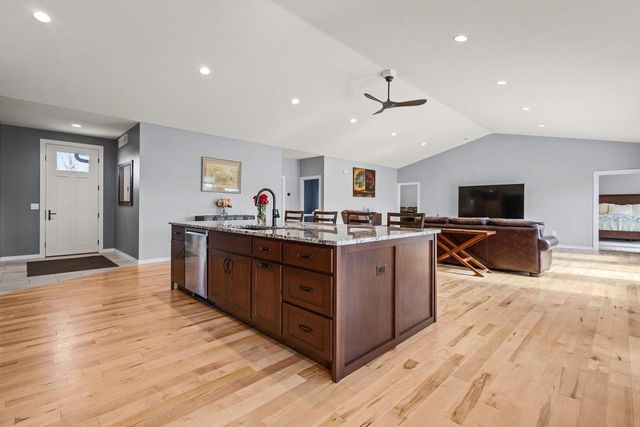 1765 HONOR STREET, Neenah, WI 54956