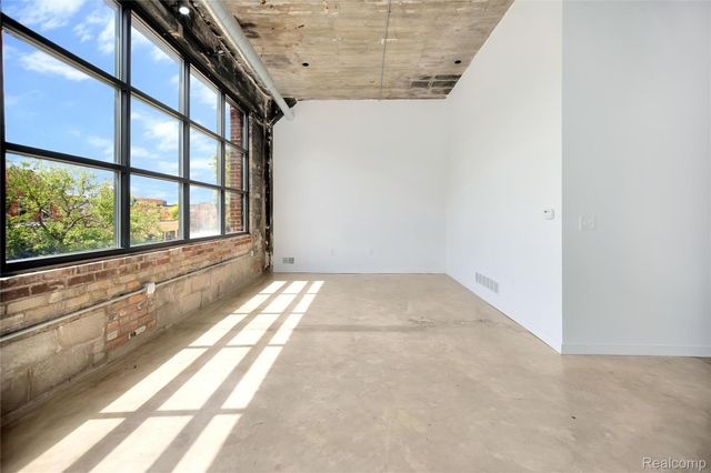 470 BRAINARD Street 2, Detroit, MI 48201