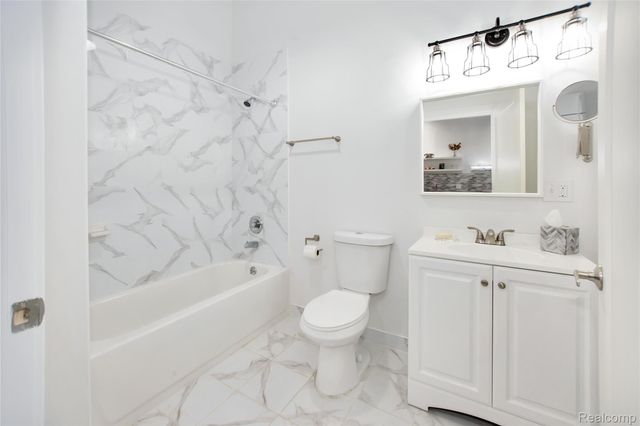 470 BRAINARD Street 2, Detroit, MI 48201