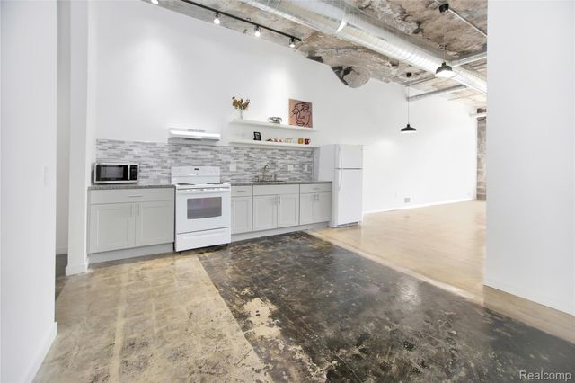 470 BRAINARD Street 2, Detroit, MI 48201