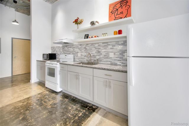 470 BRAINARD Street 2, Detroit, MI 48201