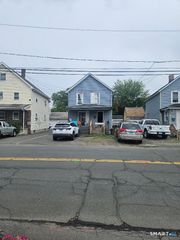 37 Taylor Street, Danbury, CT 06810