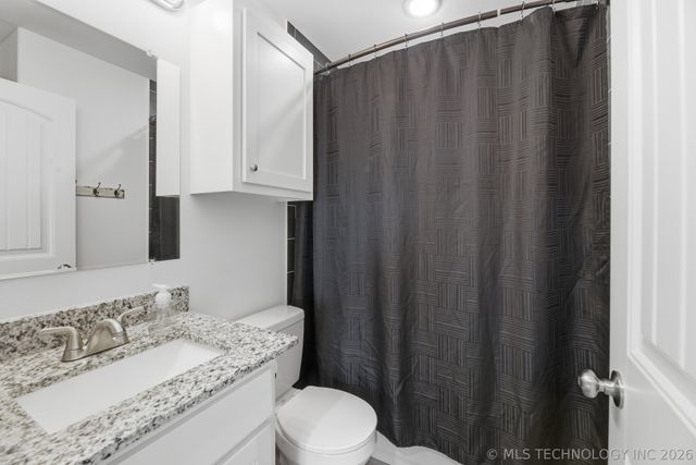 406 Oak Hill Circle, Kiefer, OK 74041