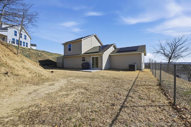 406 Oak Hill Circle, Kiefer, OK 74041