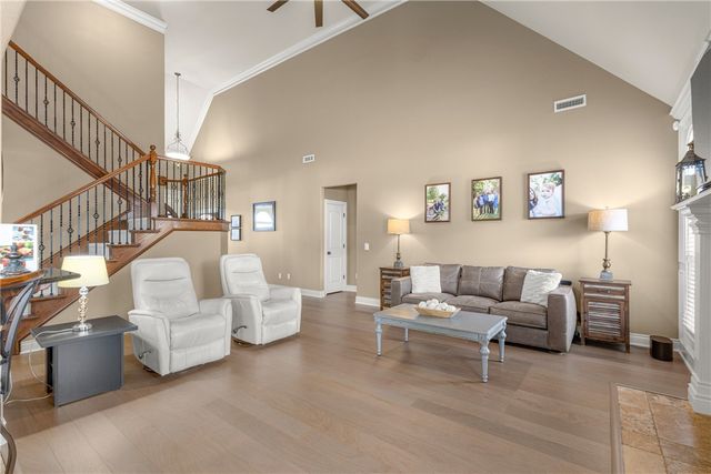 3700 SW Plateau Boulevard, Bentonville, AR 72712